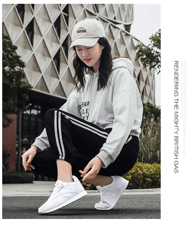 Couple Sneakers 2024 Fashion shoe Men Women Running Shoes Non Slip White Black Sport Shoes Outdoor Lace Up Walking Shoes Male