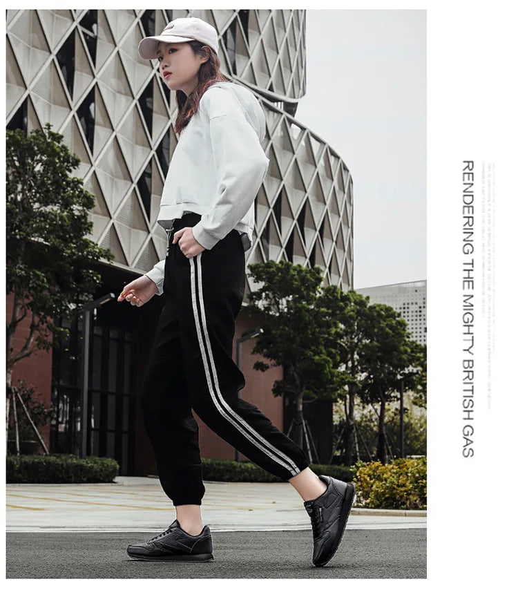 Couple Sneakers 2024 Fashion shoe Men Women Running Shoes Non Slip White Black Sport Shoes Outdoor Lace Up Walking Shoes Male