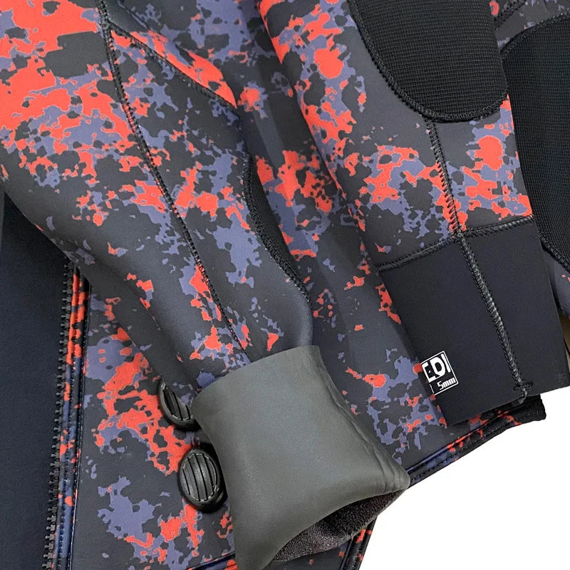 2 Pieces Of Neoprene Submersible 5MM Camouflage Wetsuit Long Sleeve Fission Hooded For Men Keep Warm Waterproof Diving Suit