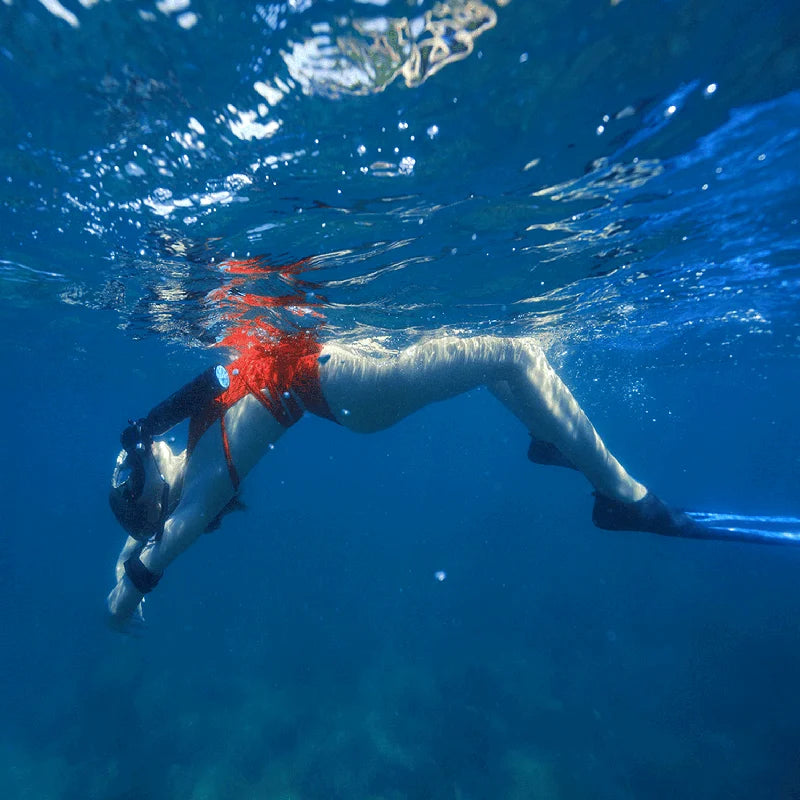 Mini Scuba Tank Diving Equipment 0.5L Outdoor Oxygen Scuba Diving Tank 5-10 Minutes Cylinder Snorkeling Set Hand Pump