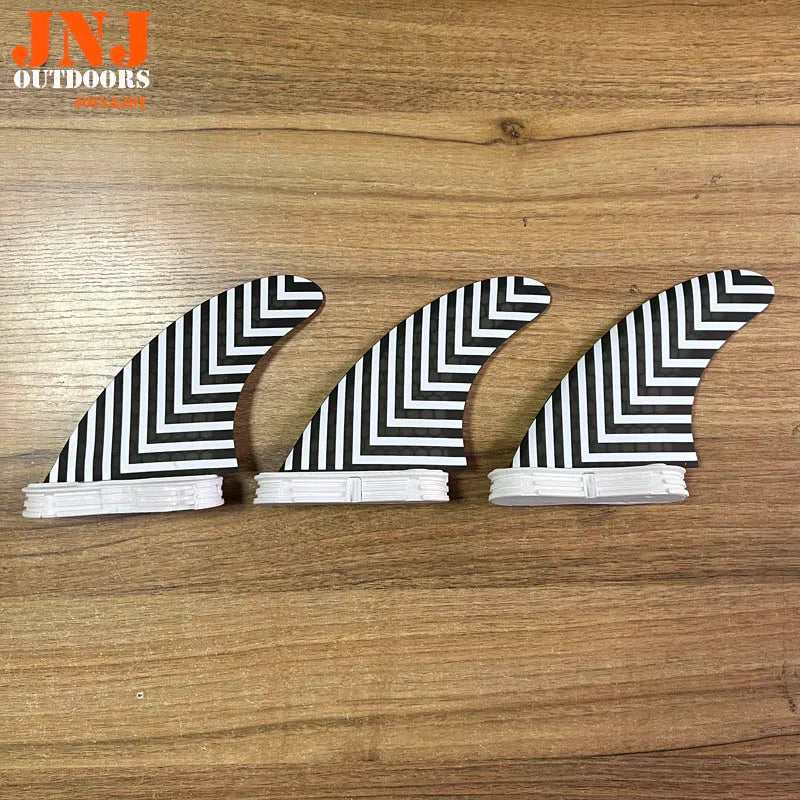 JNJ-FCS 2 Surfboard, M G5 Fins, Medium Surf Table And Large G7 Thruster with Honeycomb