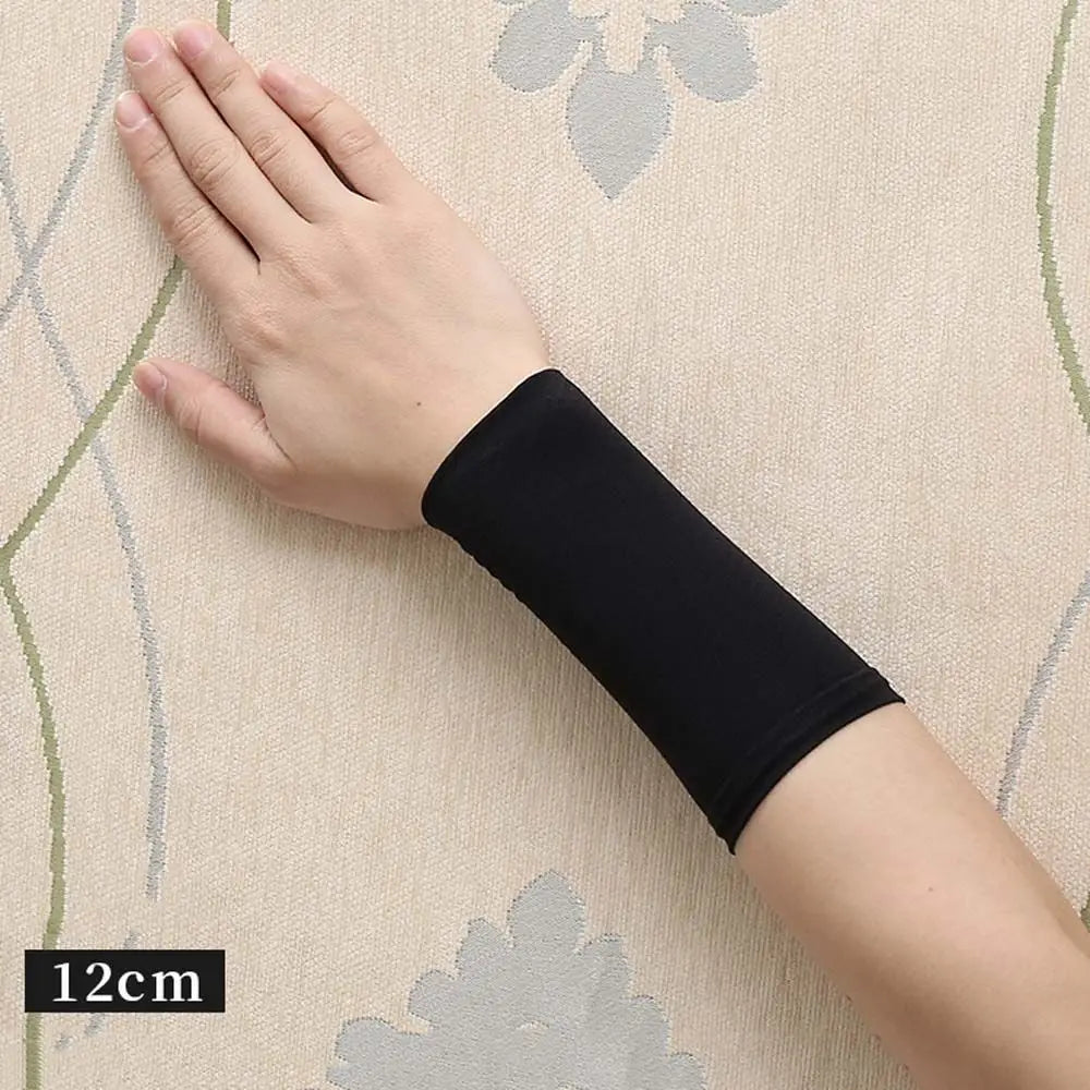 Men Women Personalized Solid Color Elastic Wrist Cover Outdoor Sunscreen Ice Silk Sleeves Sports Wristband Cycling Arm Sleeves