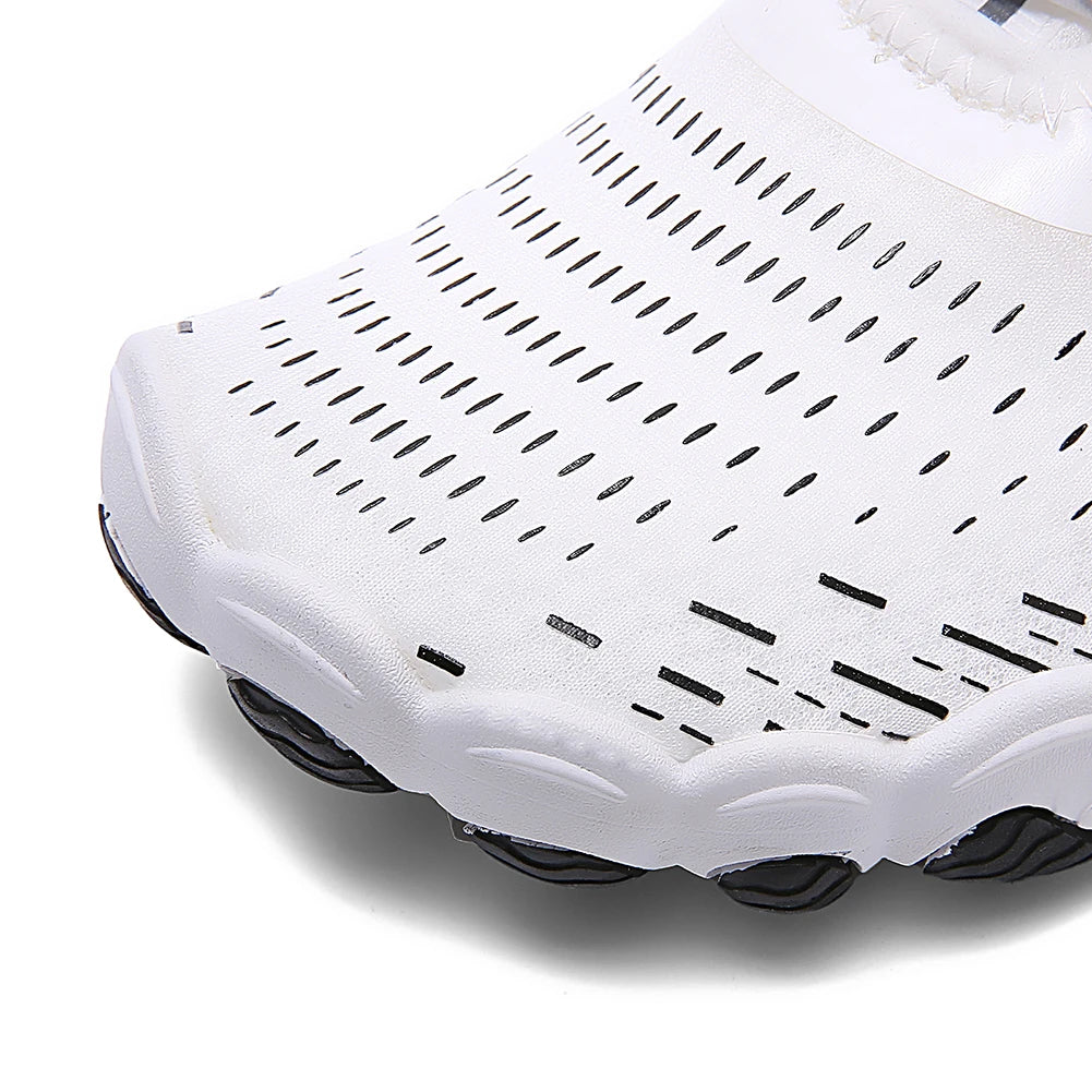 Water Shoes Non-slip Soft Diving Sneakers Breathable Casual Wading Shoes Quick Drying Unisex Swimming Shoes for Water Sports