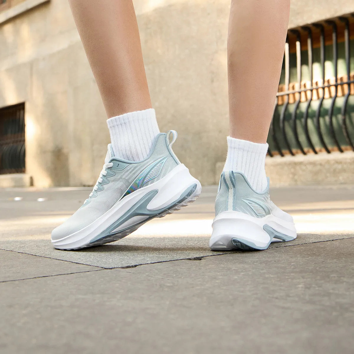 361 Degrees Men Running Shoes New Mesh Lightweight Breathable Comfort Elastic Rebound Non-slip Jogging Male Sneakers 672422220F