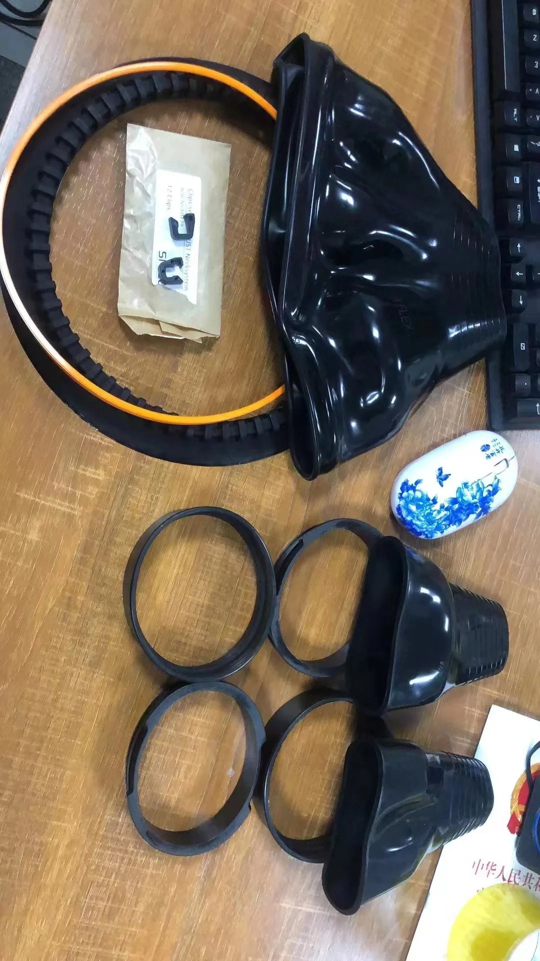 Unisex Drysuit UK Waterproof and Breathable Plus Size (L XL XXL) for Adults 5mm Wetsuits for Diving