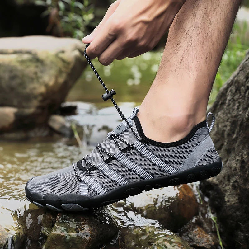 Green Water Shoes For Men Aqua Upstream Shoes New Breathable Mesh Beach Sandals Summer Sport Shoes Women Swimming Shoes Slippers